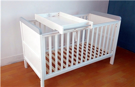 3-IN-1 Convertible Crib Toddle Bed Daybed